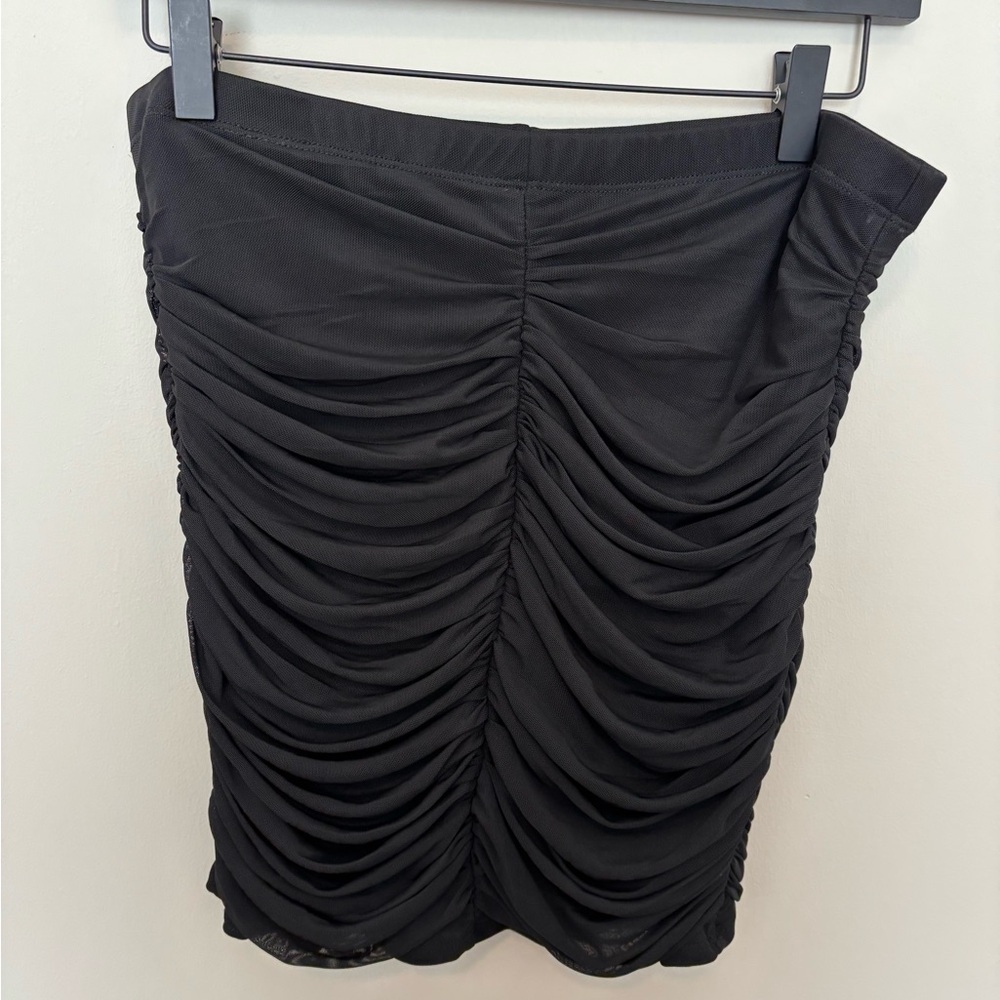 Elegant Black Ruched Skirt